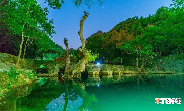贵州最值得去旅行的十大景点 贵州旅游景点有哪些地方