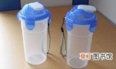 运动塑料水杯可以装开水吗 塑料运动水杯能装开水吗