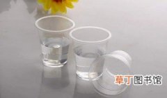 塑料饮水杯能装开水吗 塑料饮水杯可以装开水吗
