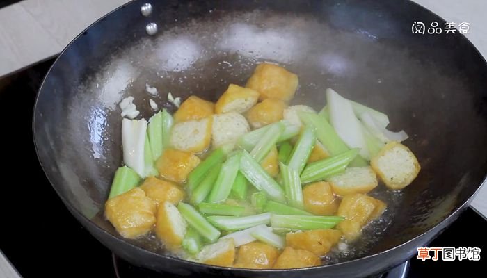 芹菜炖干豆腐的做法芹菜炖干豆腐怎么做