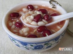 赤小豆薏米粥的功效:祛湿