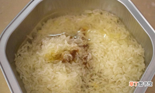 自嗨锅米饭要加水