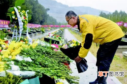 2023年春节公墓祭奠是否停止 2021年祭扫烈士墓美篇