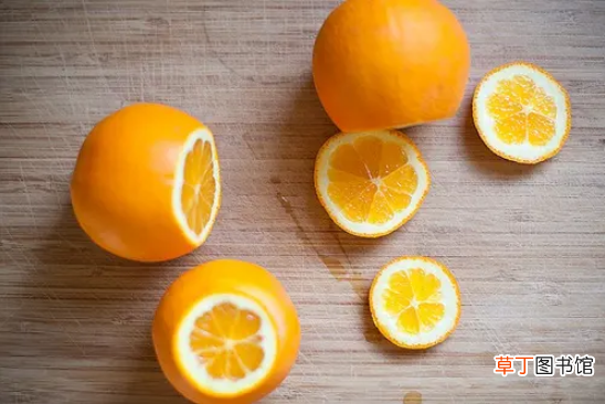 买回来的橙子太酸了怎么变甜 橙子里有酸吗