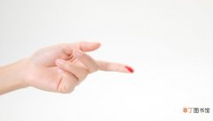 女人梦见手指受伤是什么意思 女人梦见手指受伤有什么预兆