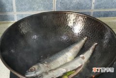 有氨水味的海鱼还能吃吗,晒干的海鱼怎么有股氨水味吃了有害吗