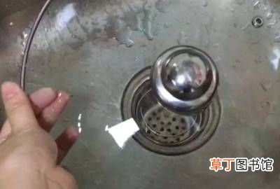 玻璃锅盖油污清洗妙招，玻璃锅盖怎么清洗缝隙里的污渍