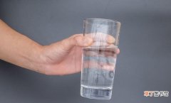 每天最少喝多少毫升水 什么时候喝水最好