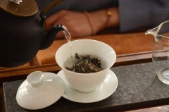 毛尖茶有什么好处，饮用毛尖茶的功效与作用有哪些