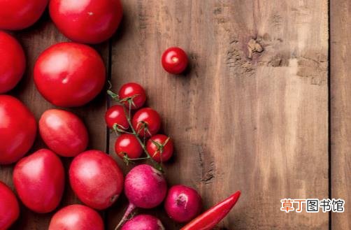 误食青色西红柿可能会中毒 蔬菜不同的营养颜色