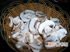 培根彩椒炒蘑菇的做法