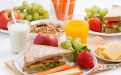 因人而异吃早餐营养又健康 早餐的错误吃法要避免