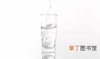 塑料杯的清洗方法 如何将塑料水杯壁清洗透明