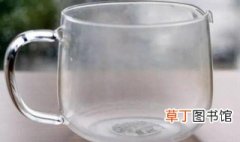 如何清洗玻璃水杯水渍 玻璃杯上的水渍怎么清除
