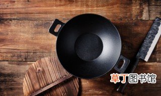 铁锅煮菜汤变黑有害吗 使用铁锅煮东西变黑有毒吗