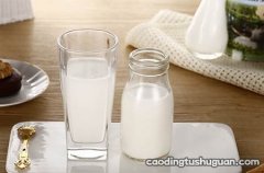 乳汁淤积可以喂奶吗 淤积喂奶要注意