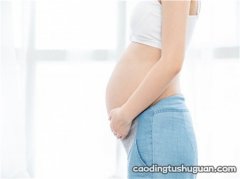 孕妇用艾叶泡脚可以纠正胎位吗