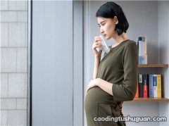 孕妇喝水少会导致胎儿缺氧吗