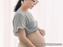 孕妇发烧可以吃百服宁吗