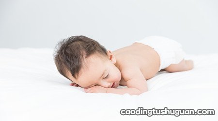宝宝趴着睡会窒息吗