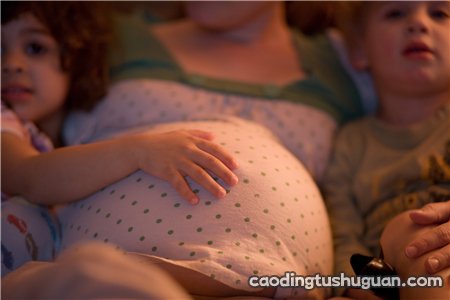怀孕4个月肚子硬邦邦的怎么回事