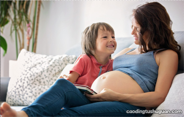 怀孕后多久显怀？肚子小胎儿发育就不好？