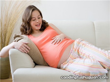 孕期不控制体重的危害 这些不良后果要知晓
