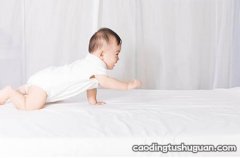 想让宝宝出生后一哄就睡，只用在胎教时这么做…