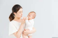 怎么健康的母乳喂养宝宝
