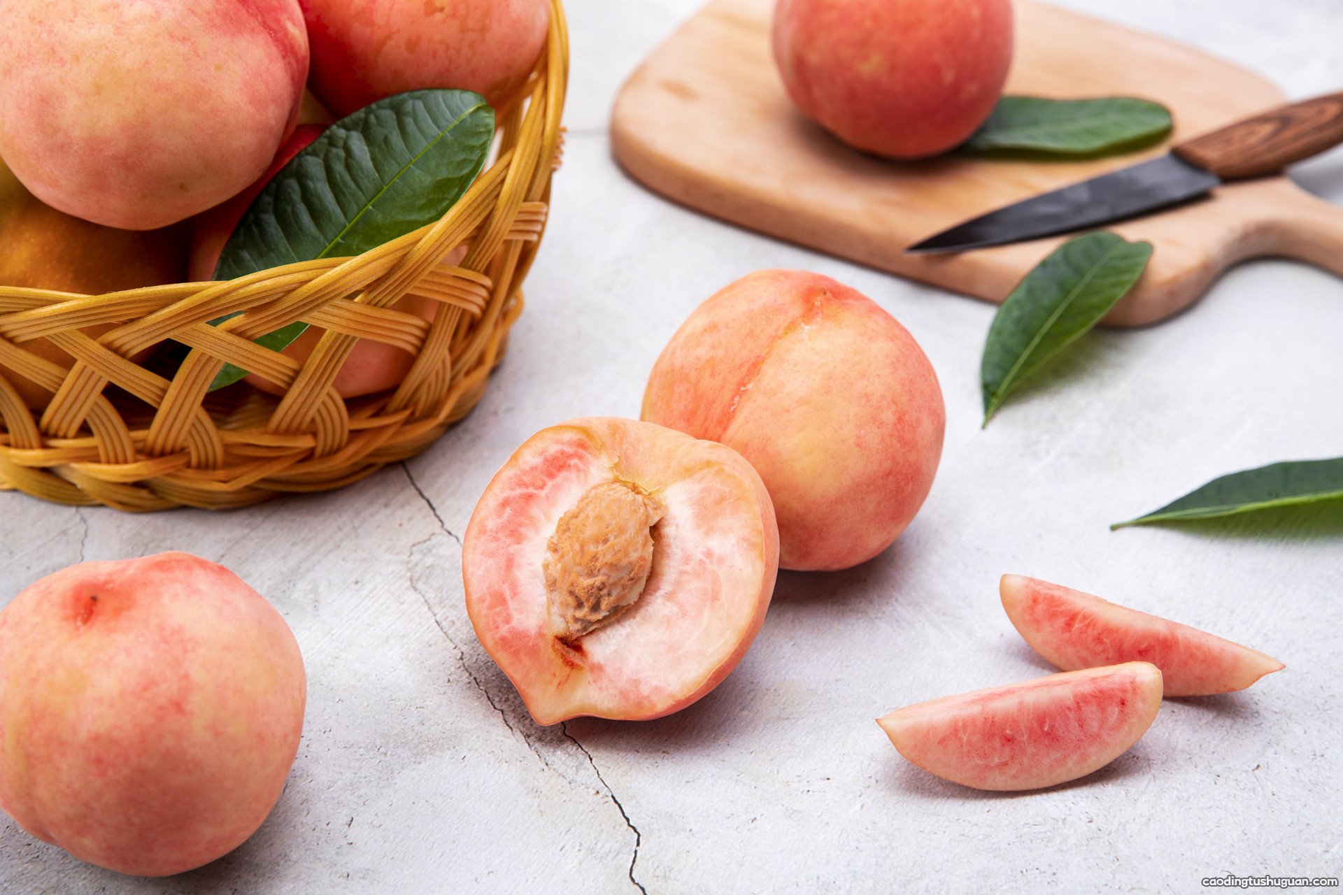 哺乳期可以吃桃子吗