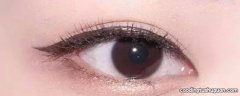 中国人的眼睛是什么颜色的
