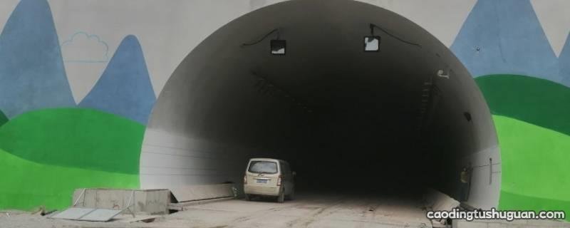 桂钟高速恭城段有多少隧道