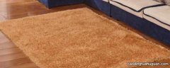 地毯有折痕怎么弄平整